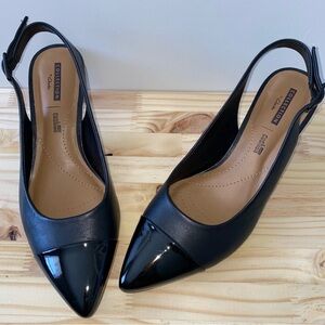 Clarks Slingback pointed toe kitten heels